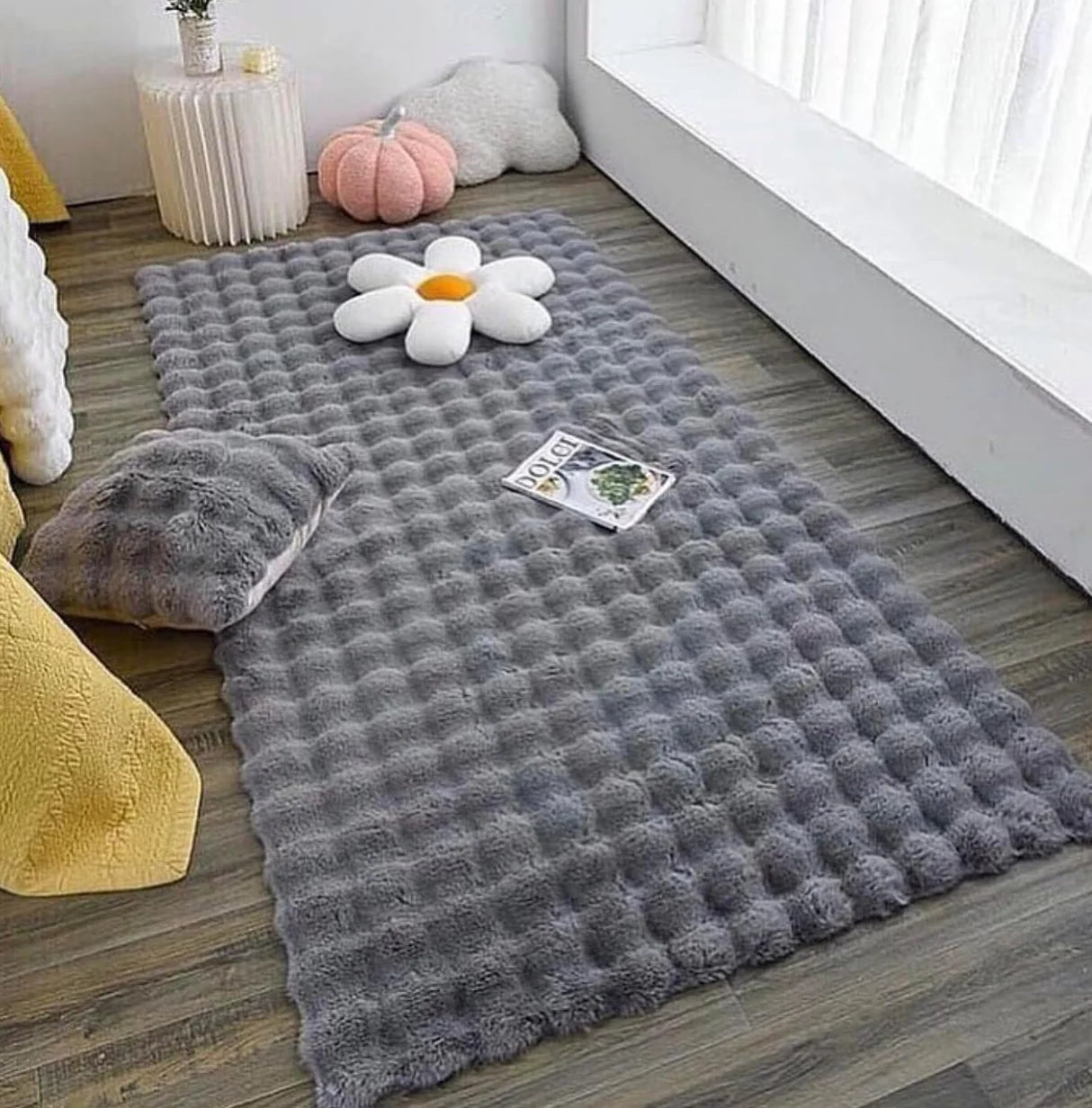 Faux Rabbit Fur Rug Carpet, 4x6 FT Fluffy Soft Area Rug