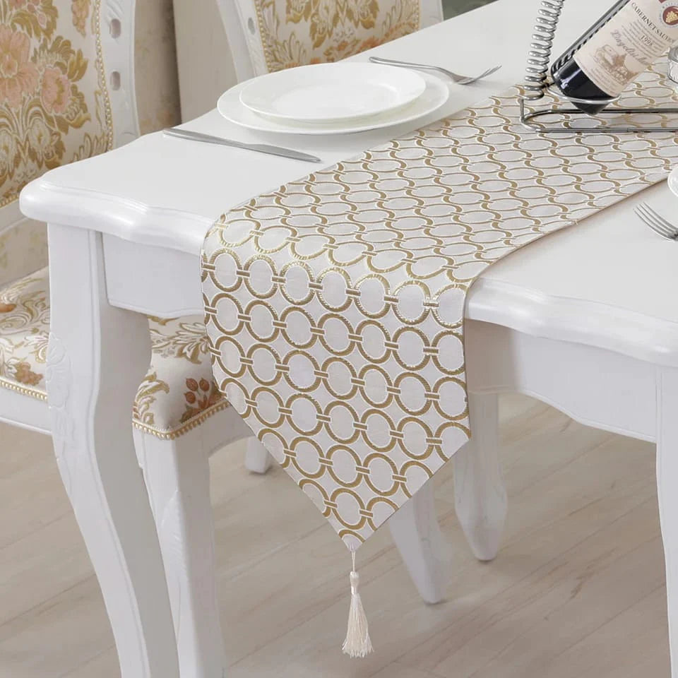 Modern Circle Table Runner European Tasseled Embroidered Table Runners