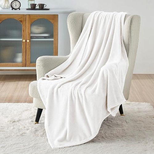 White fleece blanket