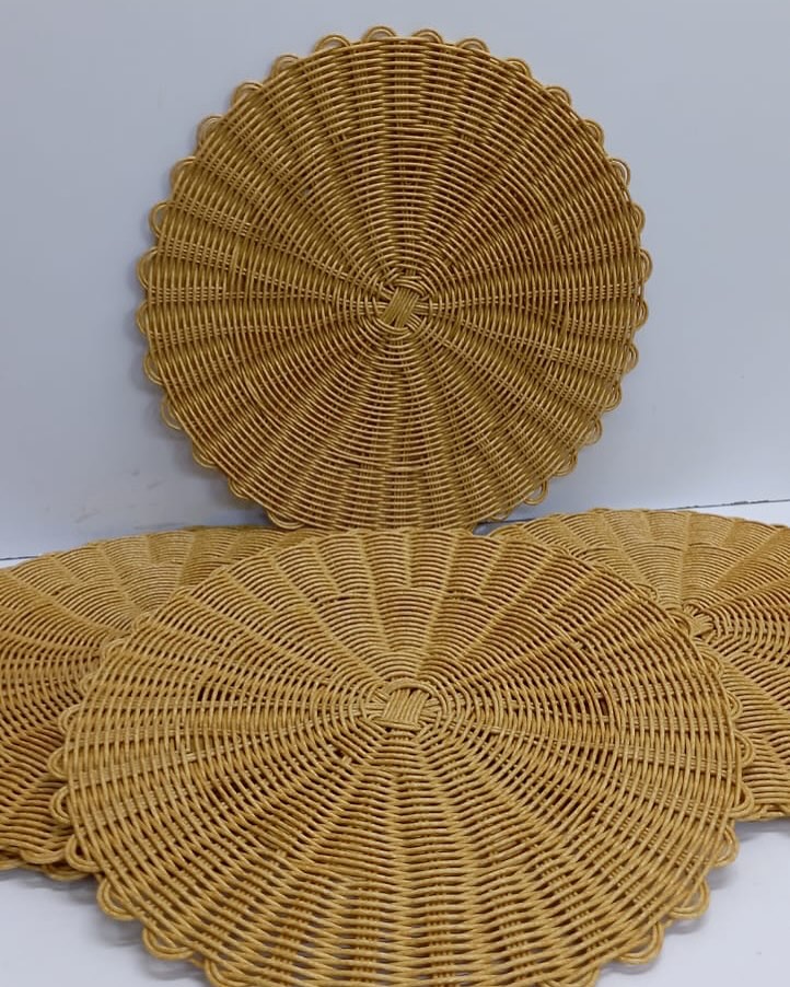 6pc Rattan unique mats