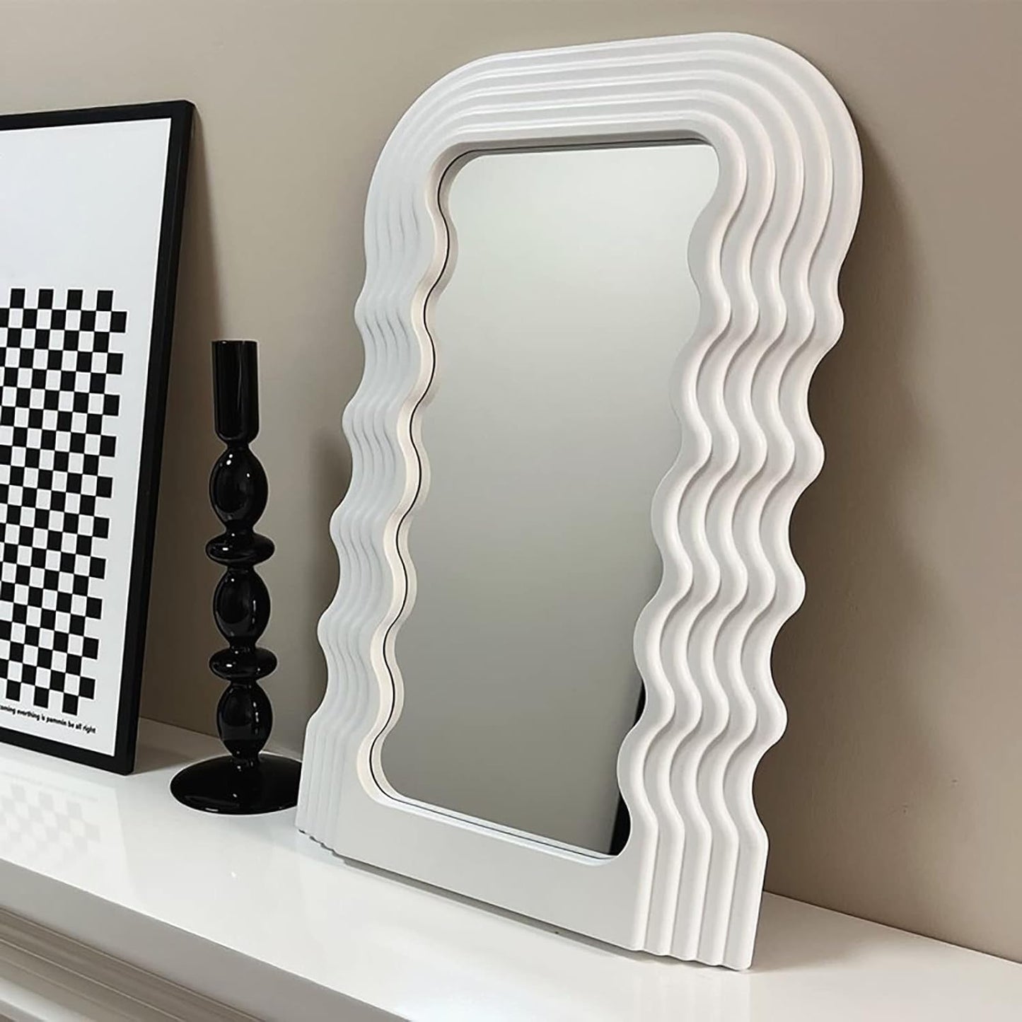 Desktop Wavy Mirror