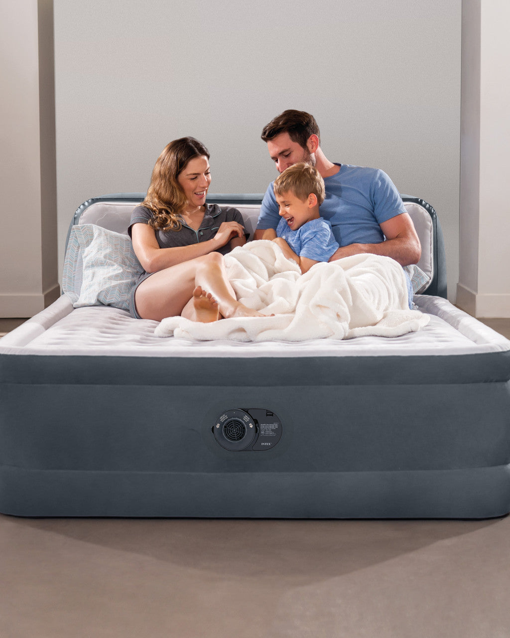 Intex Dura-Beam Deluxe Queen-Sized Air Bed Mattress Comforting Bed with Built-in Electric Pump and Ultra Plush Supportive Headboard