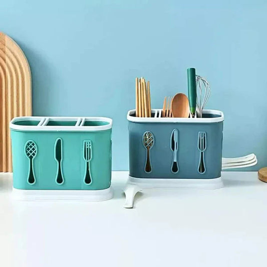 Ventilation space cutlery /spoons/chopsticks storage case