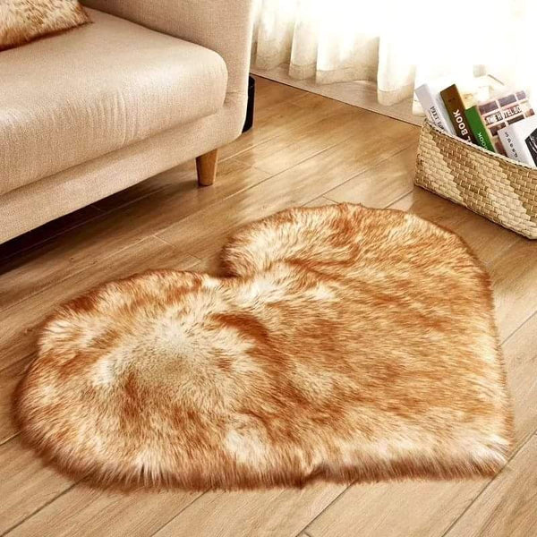 60cm Love heart faux fur Rug