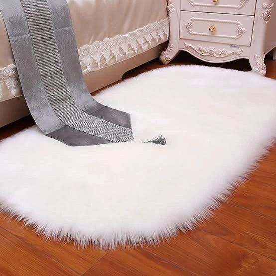 Faux fur bedside mat