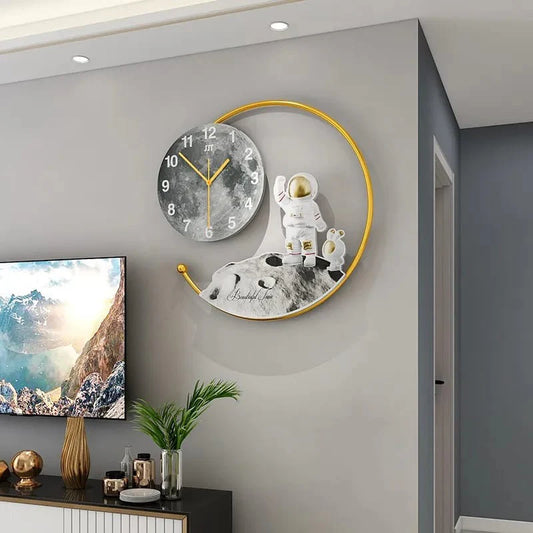 Astronaut moon landing clock